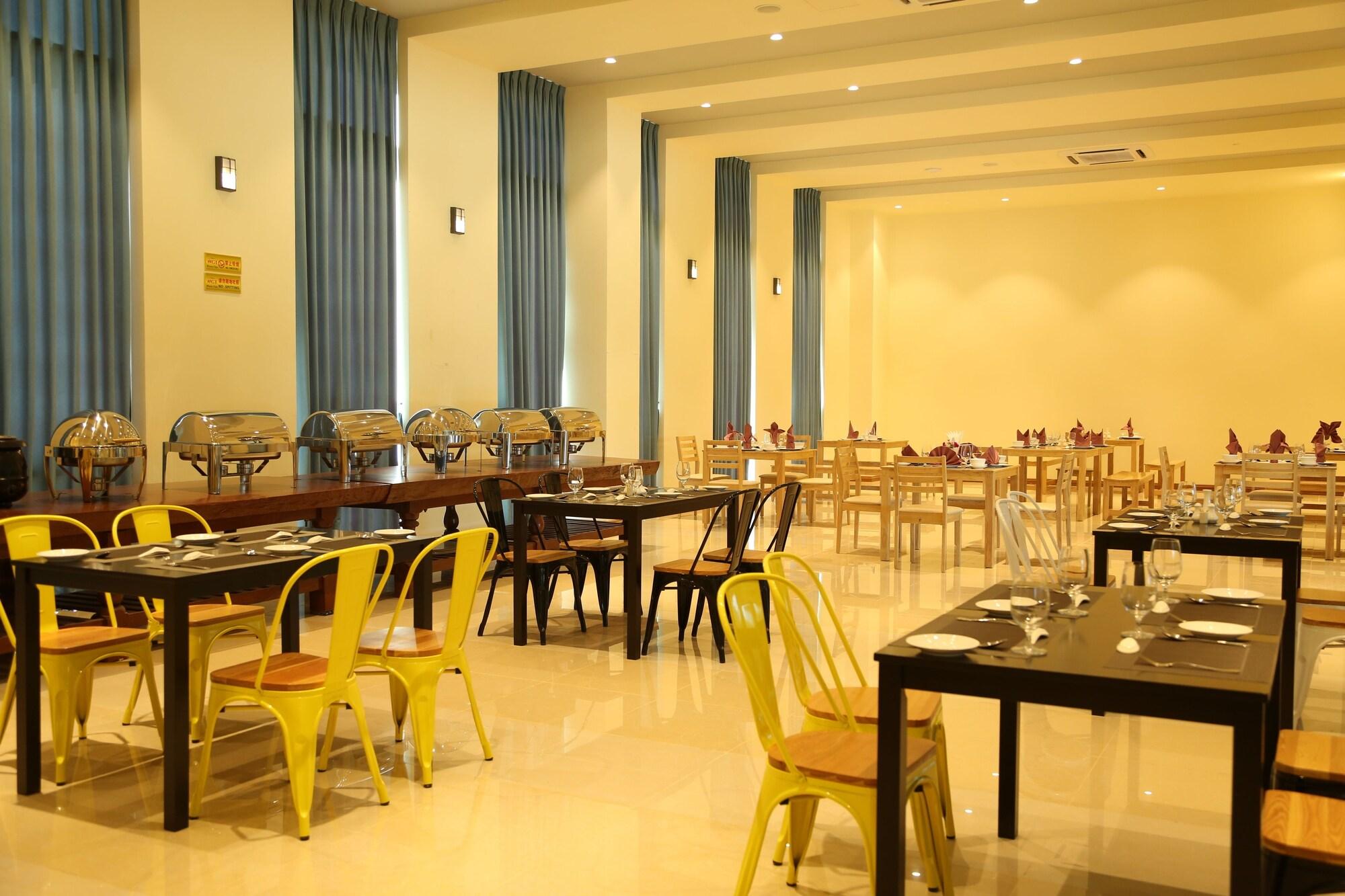 Vegas Hotel - Nay Pyi Taw Naypyidaw Ngoại thất bức ảnh
